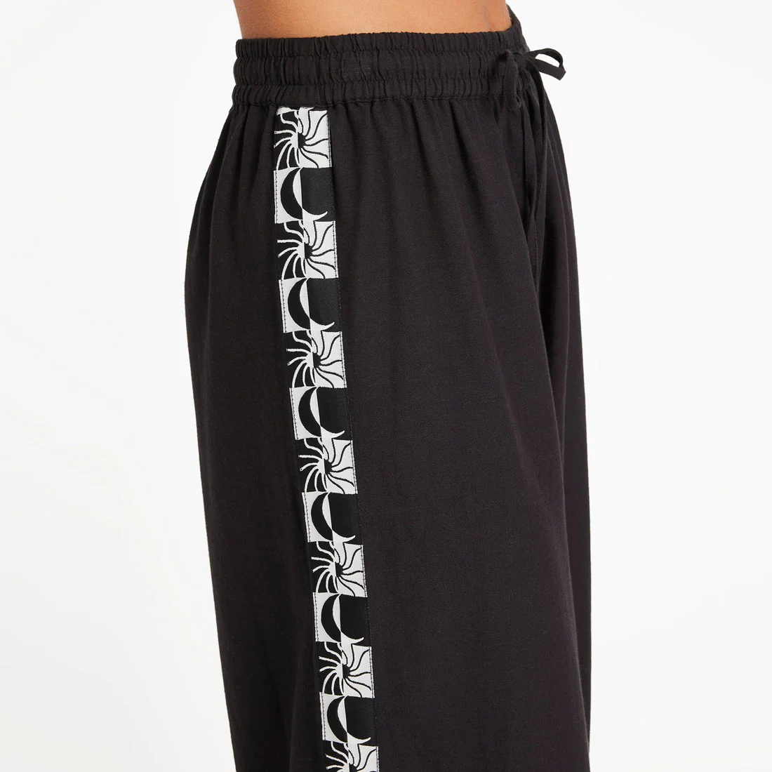 VOLCOM Women's Backbeatz Pant - Vintage Black - Image 5
