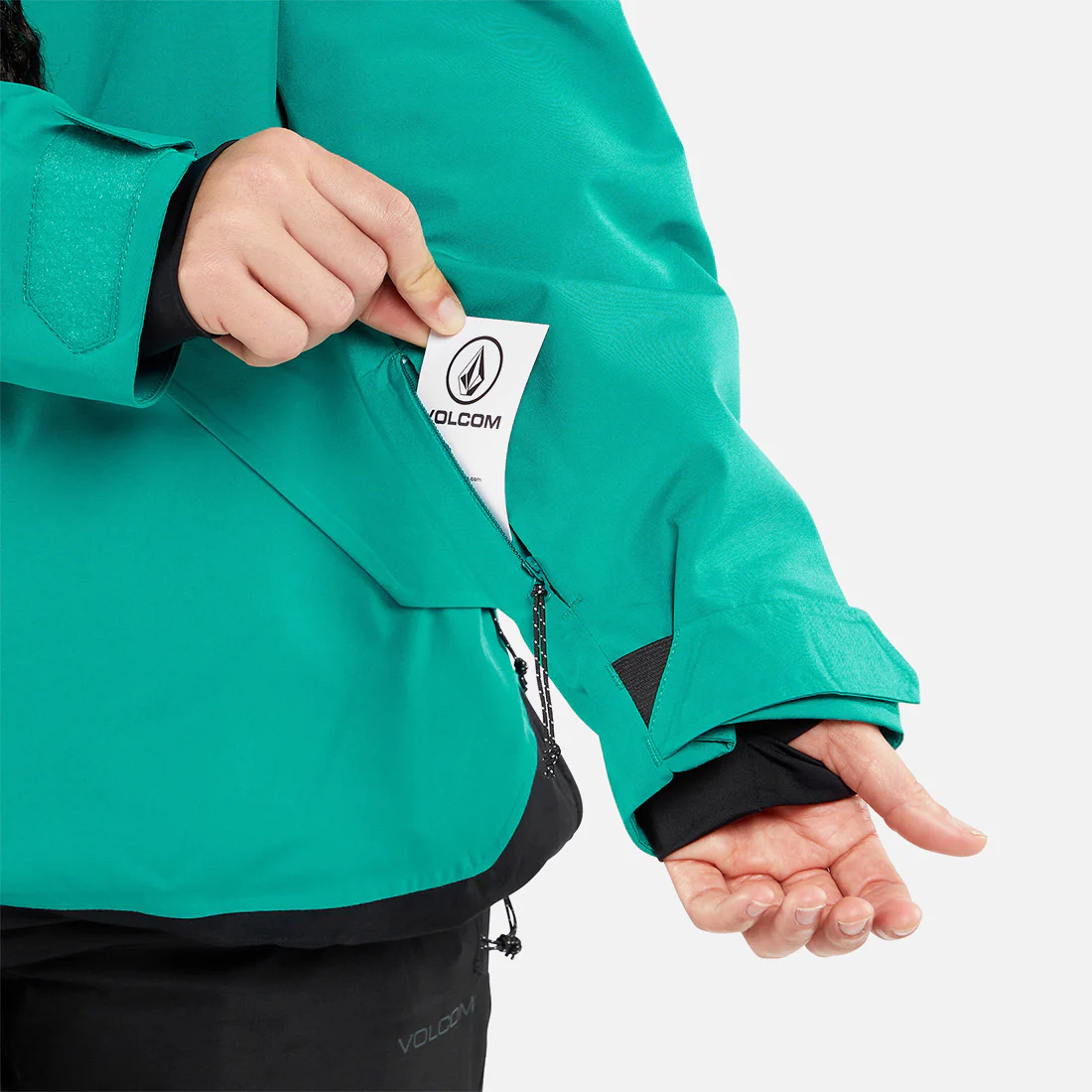 VOLCOM Women's Fern Insulated Gore-Tex Pullover 2024 - Vibrant Green - Image 9