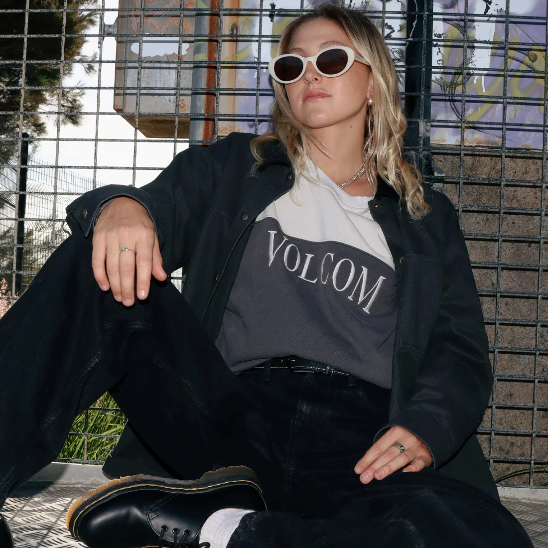 VOLCOM Women's Stone Block II Crew - Vintage Black - Image 5