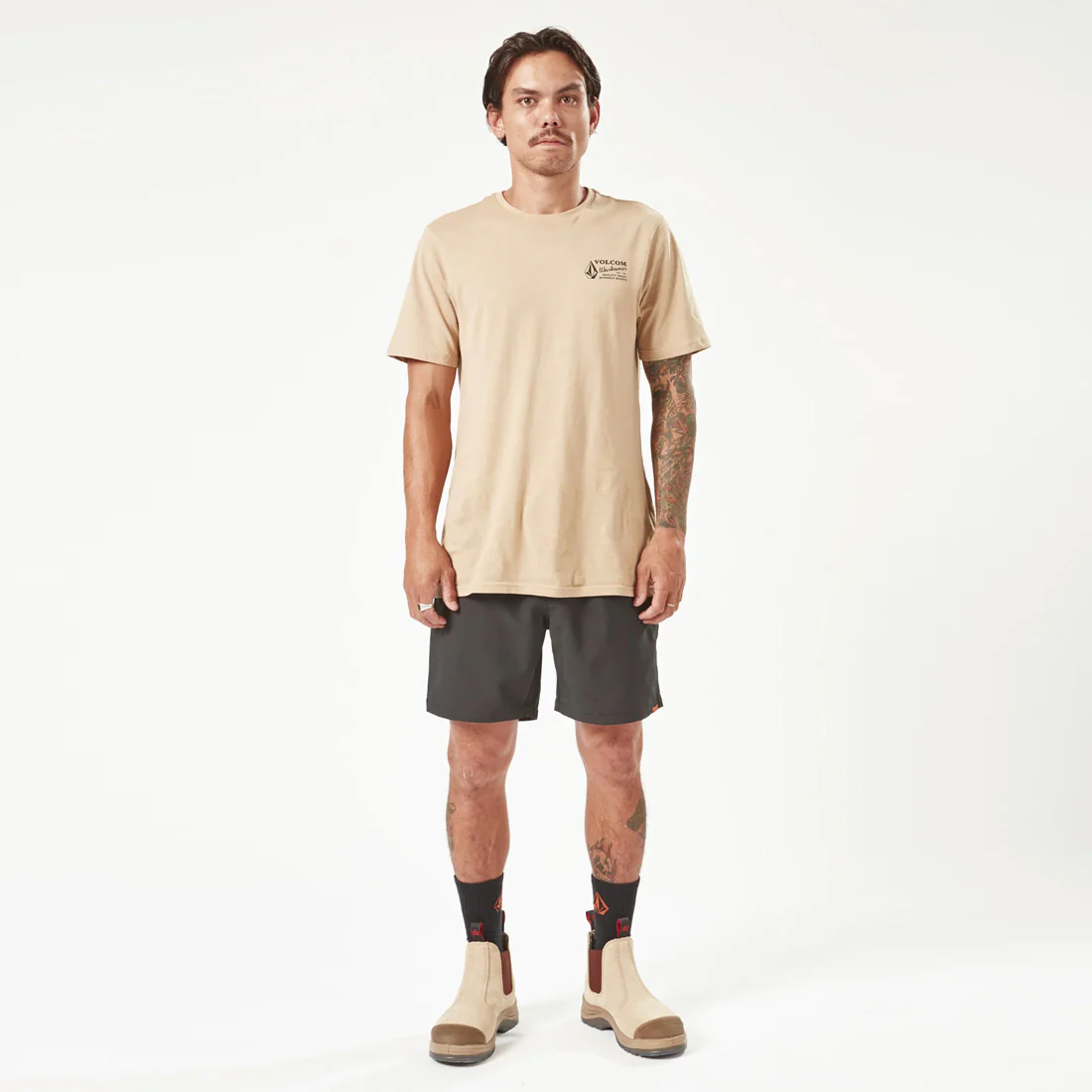 VOLCOM Workwear Rack Elastic Waist Hybrid 17" Short - Black - Image 4